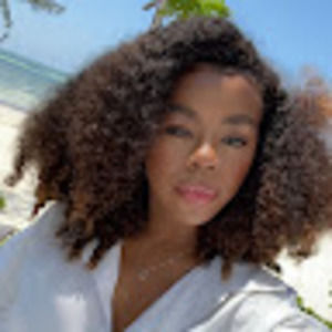 Meet your Posher, Blakely